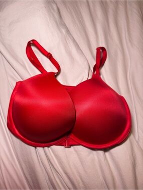 Victoria secret Red 'Very Sexy' Push-Up Bra